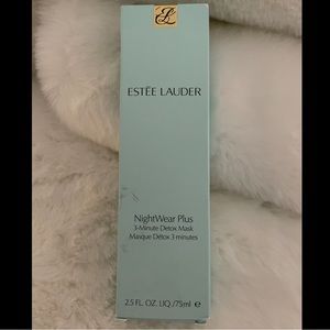 Estée Lauder NightWear Plus New.